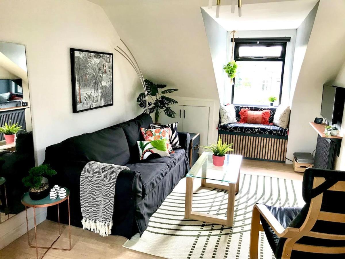 The Morningside Apartment Charming Stylish Apartment In The Centre Of Innerleithen Bagian luar foto