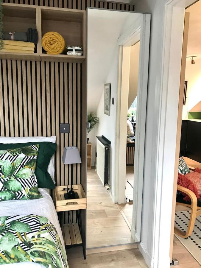 The Morningside Apartment Charming Stylish Apartment In The Centre Of Innerleithen Bagian luar foto